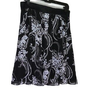 White House Black Market Skirt Black & Soft White Floral Flowy Lined EUC Sz XS